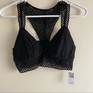 New with tags Aerie womens black lace bralette size medium.